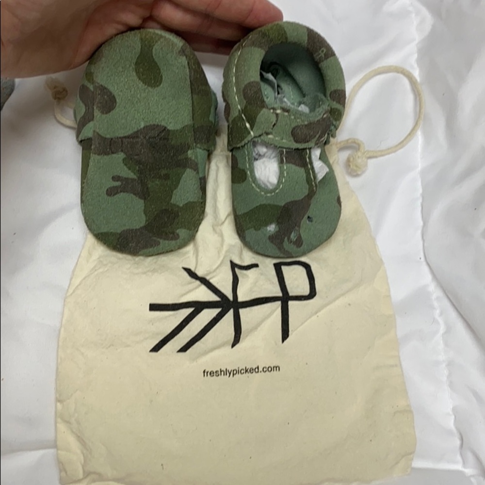 Freshly Picked Cano Mary Janes - Size 2